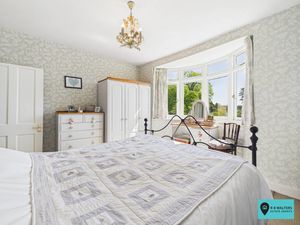 Bedroom- click for photo gallery